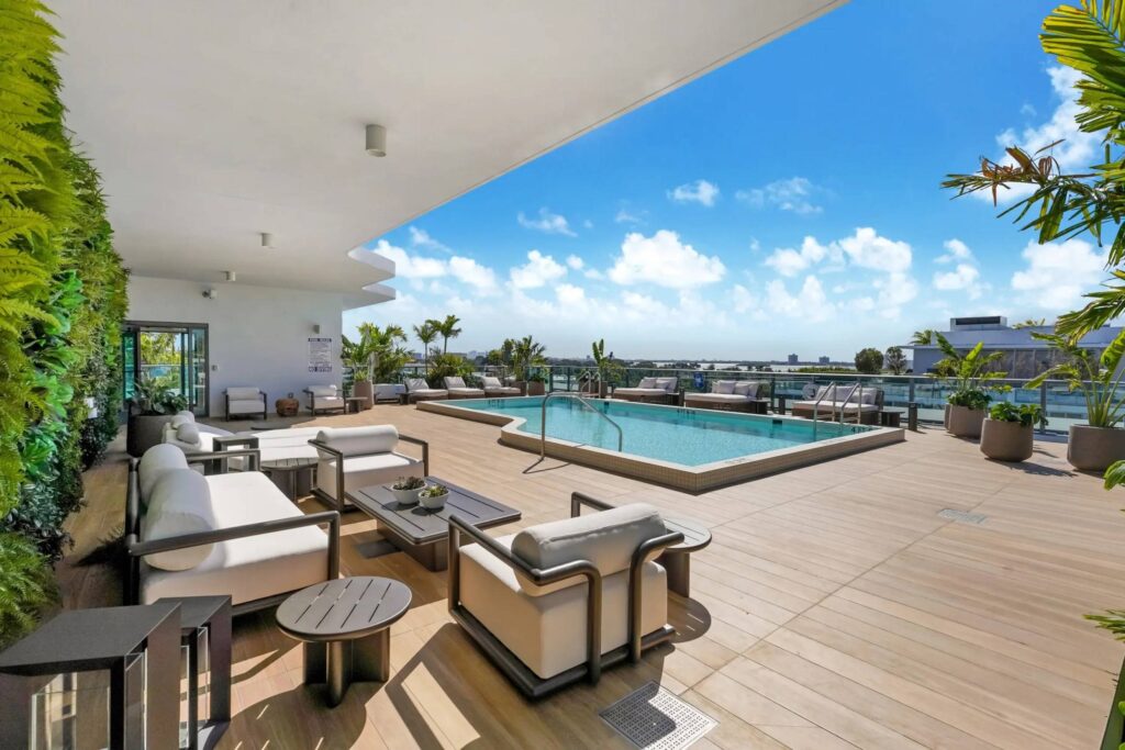 Home page pool scaled 2